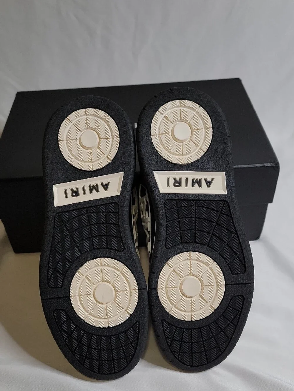 AMIRI Black and White Classic Low Sneakers
